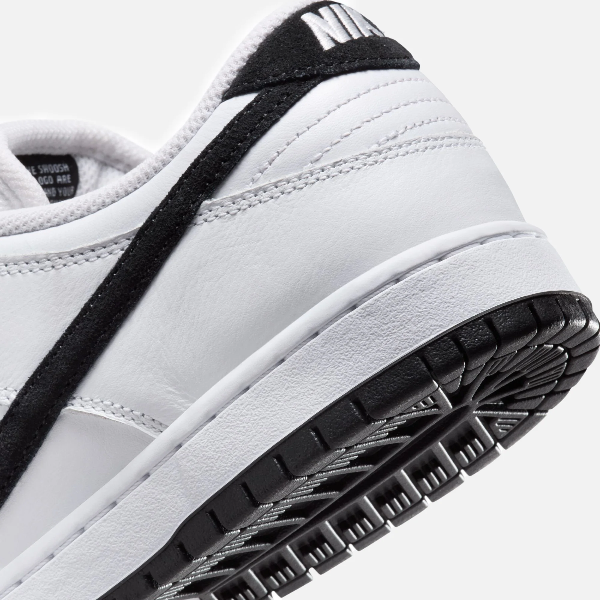 Nike SB Dunk Low Pro - Image 5